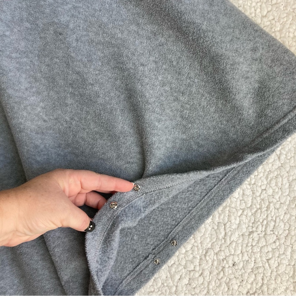 ellos Women's cowl neck fleece gray poncho, Sz 18/20 - Picture 8 of 17